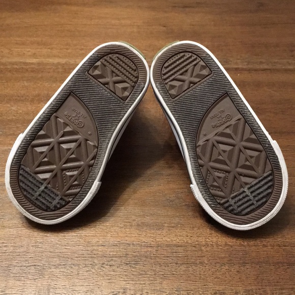 Converse Chuck Taylor All Star Hightops - Picture 6 of 8